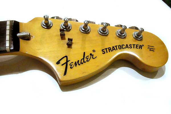 Fender Japan ST72-65 ストラトキャスター Eシリアル スキャロップド指  