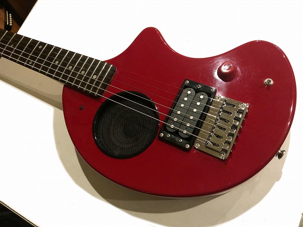 ぞうさんギター美品 贅沢おまけ付き！Fernandes ZO-3 レッド  